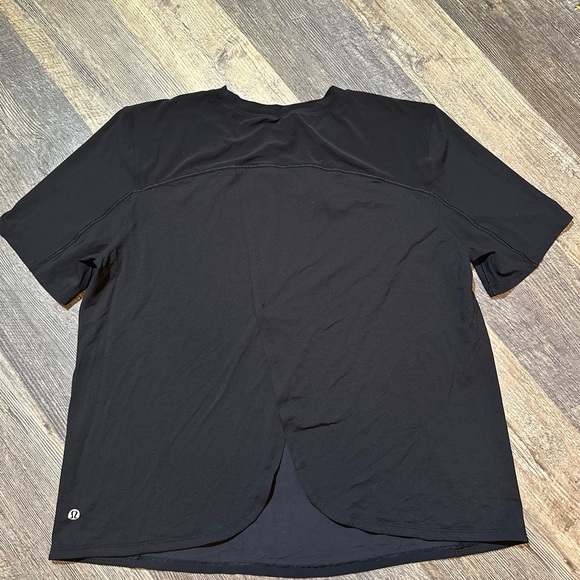Lululemon top - Picture 3 of 3